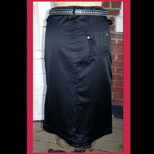 NEW Rinascimento Italy Smooth stretch Skirt M 6-8